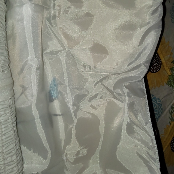 New Spring dress 3 different strap ways - Picture 7 of 8